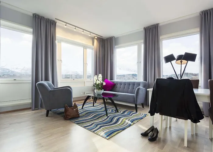 Scandic Syv Sostre 4* Саннесшёэн